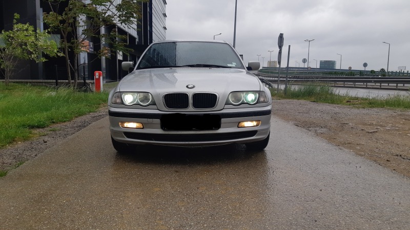 BMW 320 320d, снимка 1 - Автомобили и джипове - 46332565