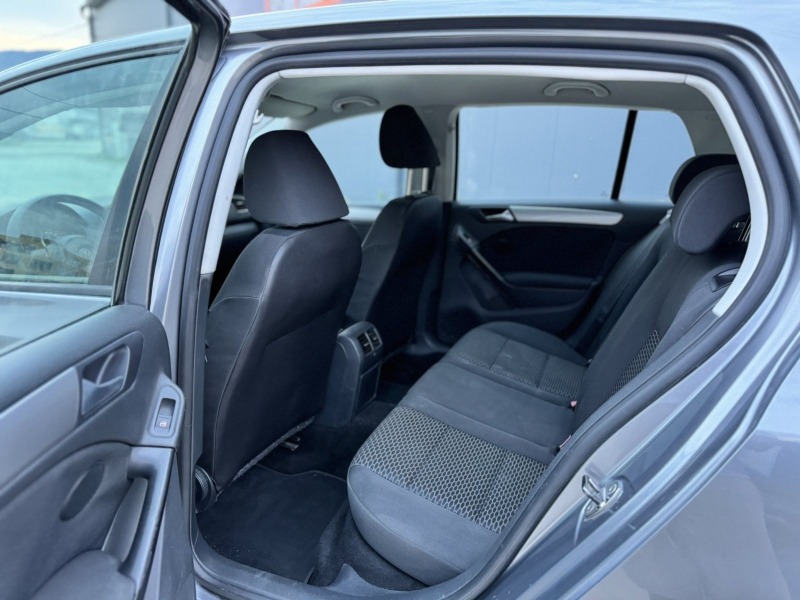 VW Golf 1.6i ГАЗ 102Hp Лизинг, снимка 8 - Автомобили и джипове - 46650688