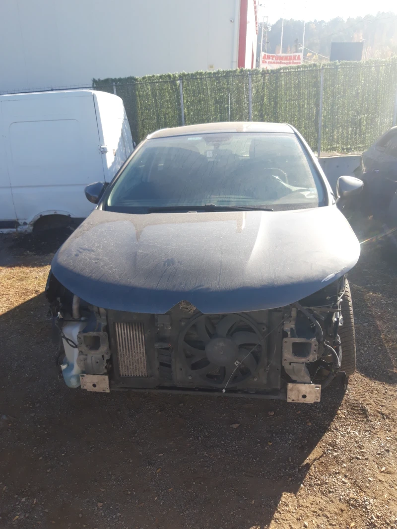 Citroen C4 1.6hdi НА ЧАСТИ , снимка 1 - Автомобили и джипове - 47811401