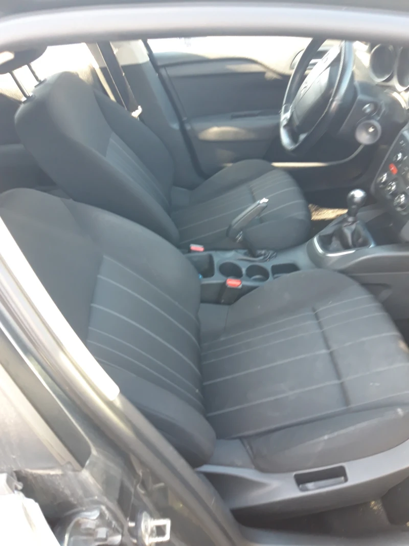 Citroen C4 1.6hdi НА ЧАСТИ , снимка 6 - Автомобили и джипове - 47811401