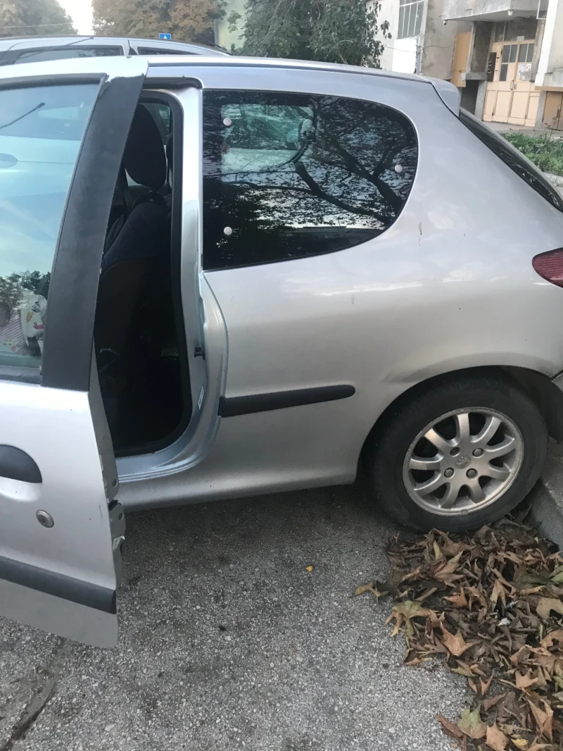 Peugeot 206 1, 4 HDI, снимка 3 - Автомобили и джипове - 48615196