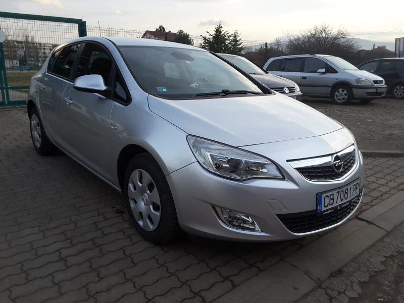 Opel Astra 1.6i АВТОМАТ 190000км, снимка 9 - Автомобили и джипове - 48926416