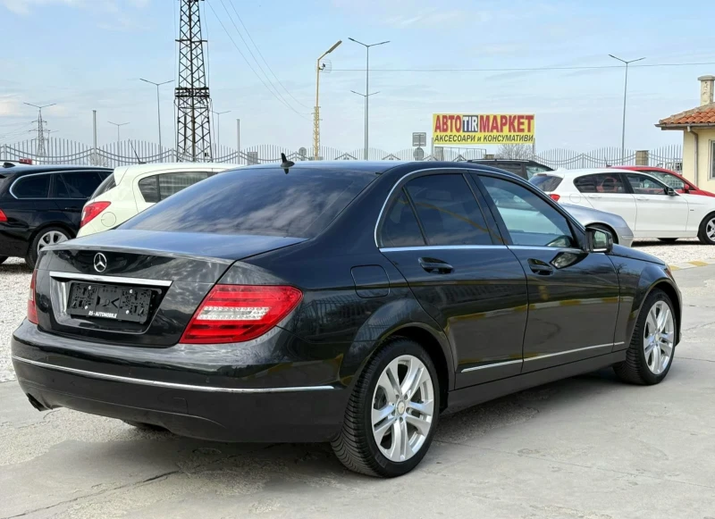 Mercedes-Benz C 180 Avantgarde Автомат Седан, снимка 4 - Автомобили и джипове - 49605050