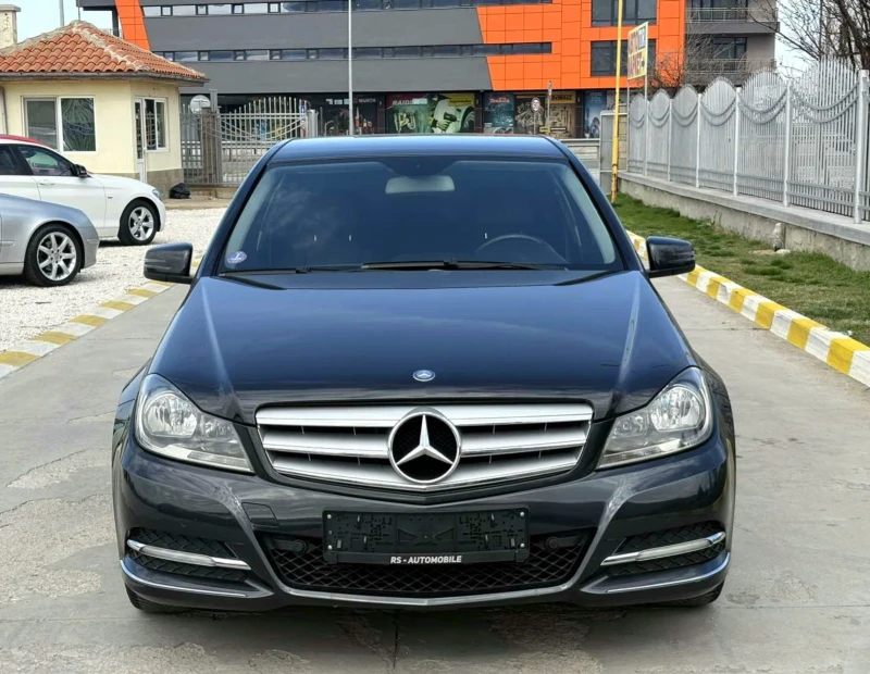 Mercedes-Benz C 180 Avantgarde Автомат Седан, снимка 3 - Автомобили и джипове - 49605050