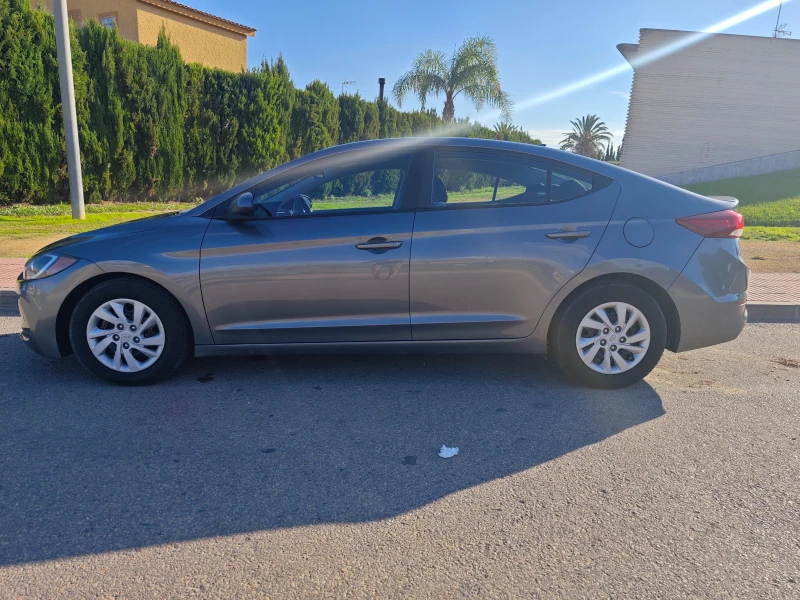 Hyundai Elantra, снимка 4 - Автомобили и джипове - 52409163