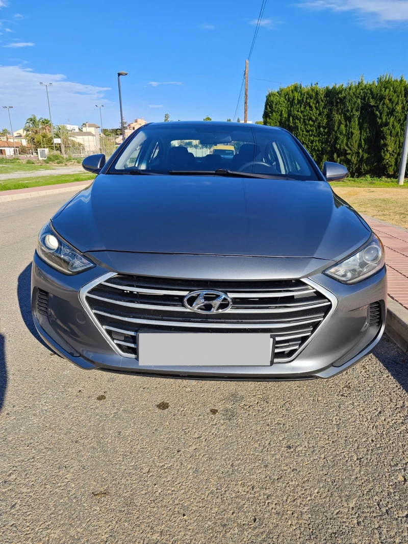 Hyundai Elantra, снимка 12 - Автомобили и джипове - 52409163