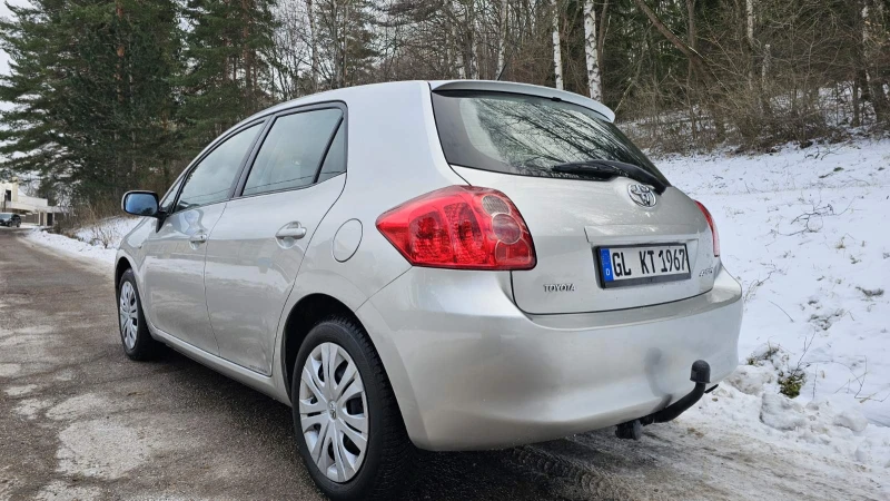 Toyota Auris 1.6, снимка 5 - Автомобили и джипове - 53091003