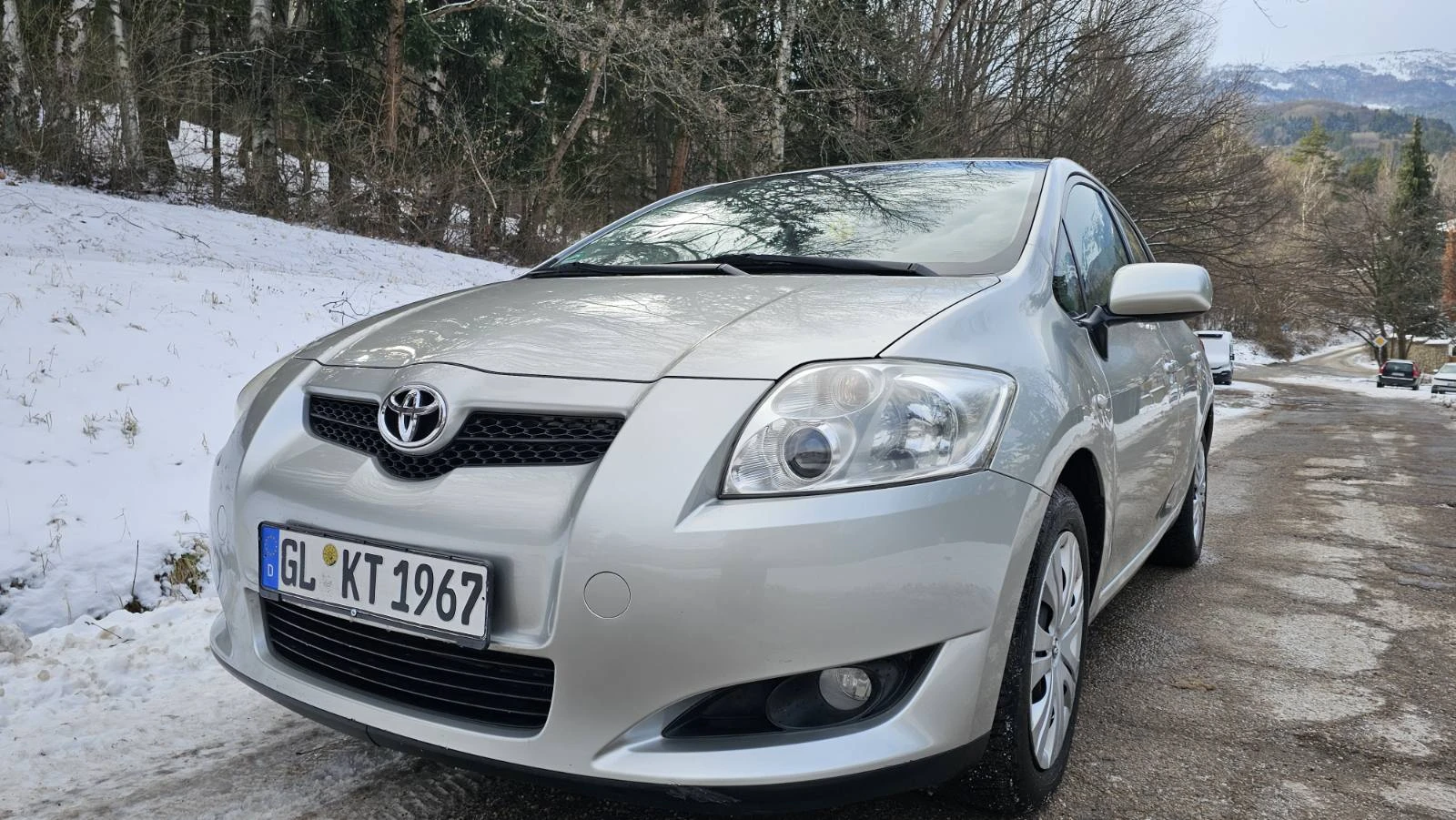 Toyota Auris 1.6, снимка 1