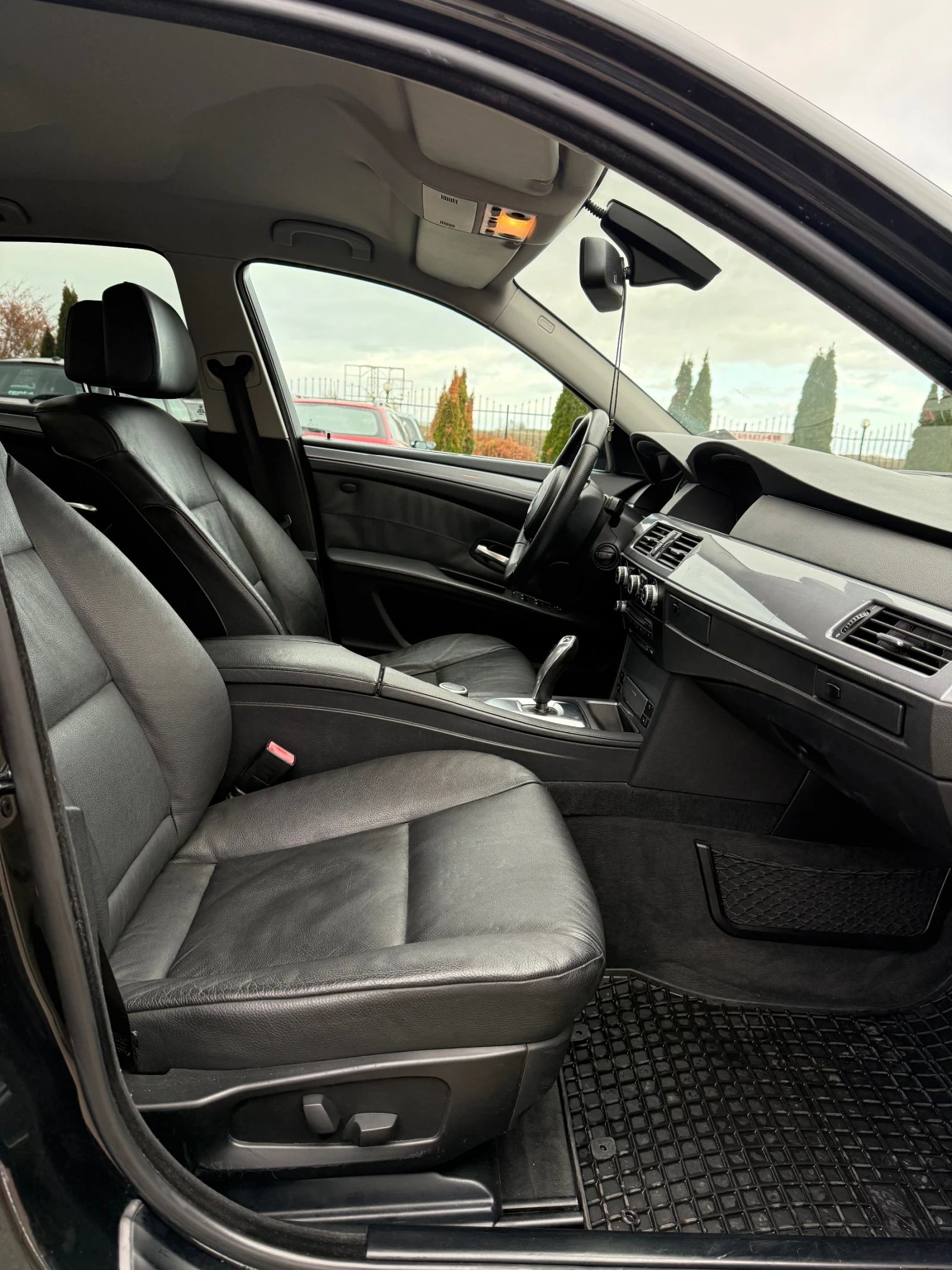 BMW 530 3.0i  | Mobile.bg   12