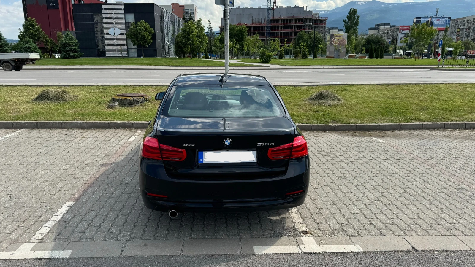 BMW 318 D xDrive 2.0D B47 - изображение 3