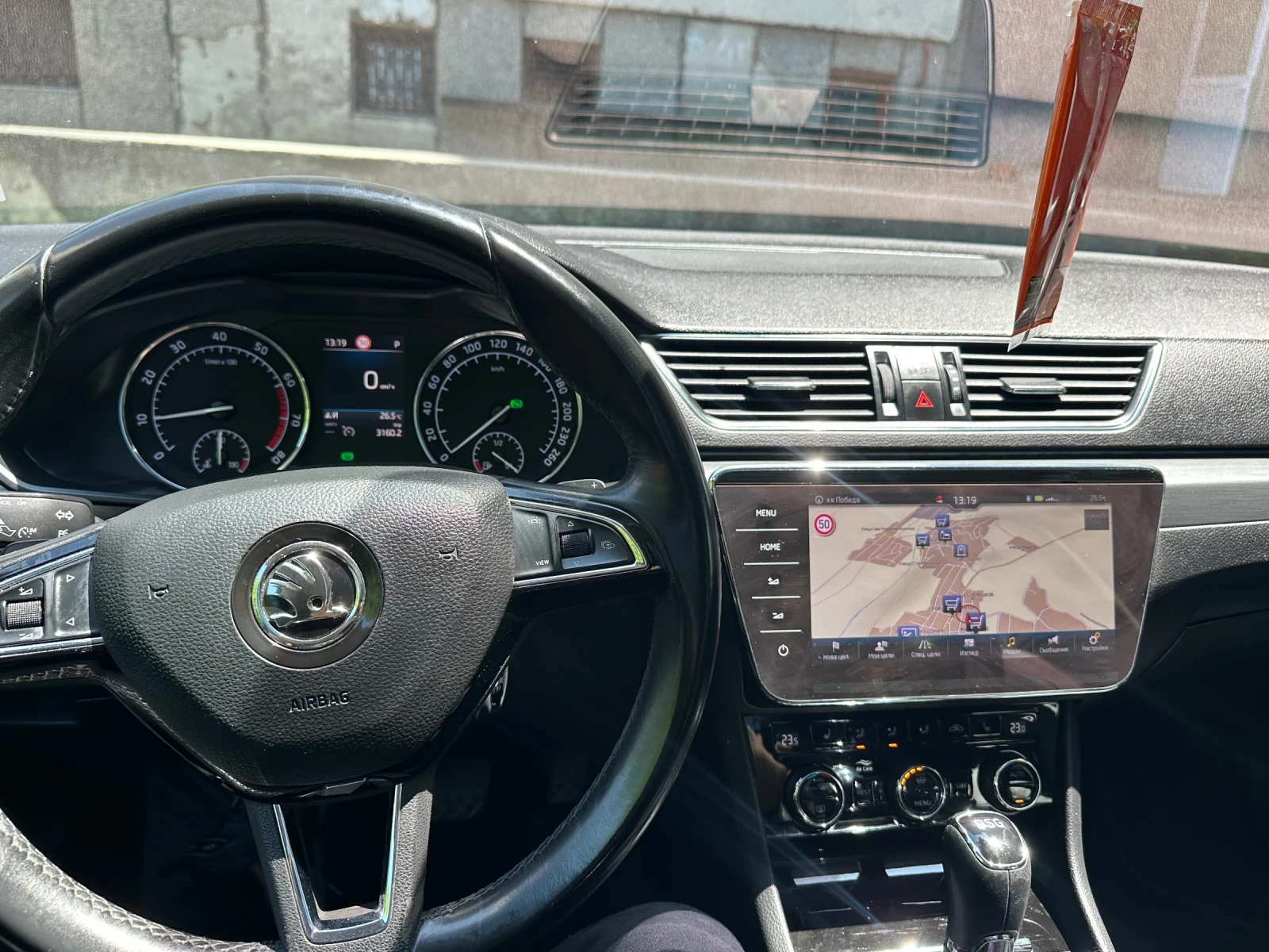 Skoda Superb 1.5 - изображение 3