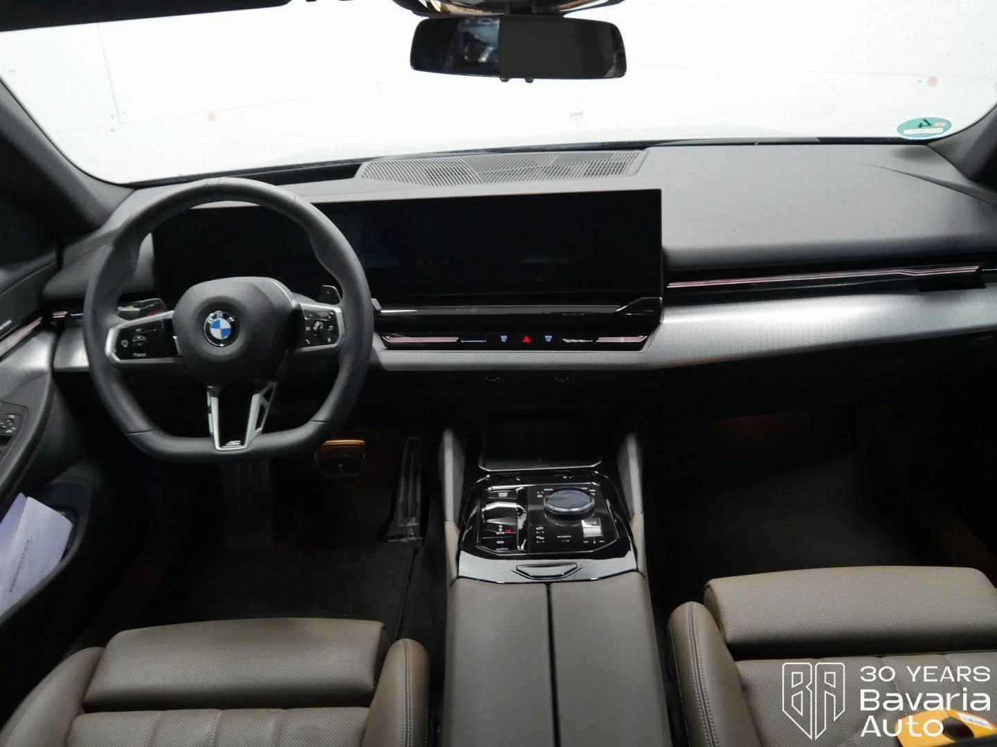 BMW 520 d xDrive Touring M Sport Paket - изображение 6