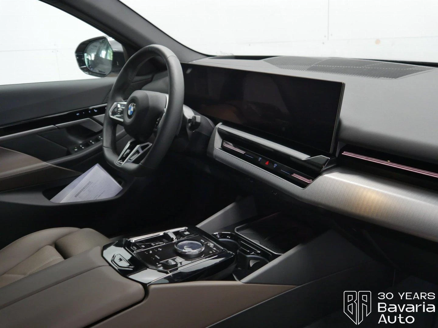 BMW 520 d xDrive Touring M Sport Paket - изображение 7