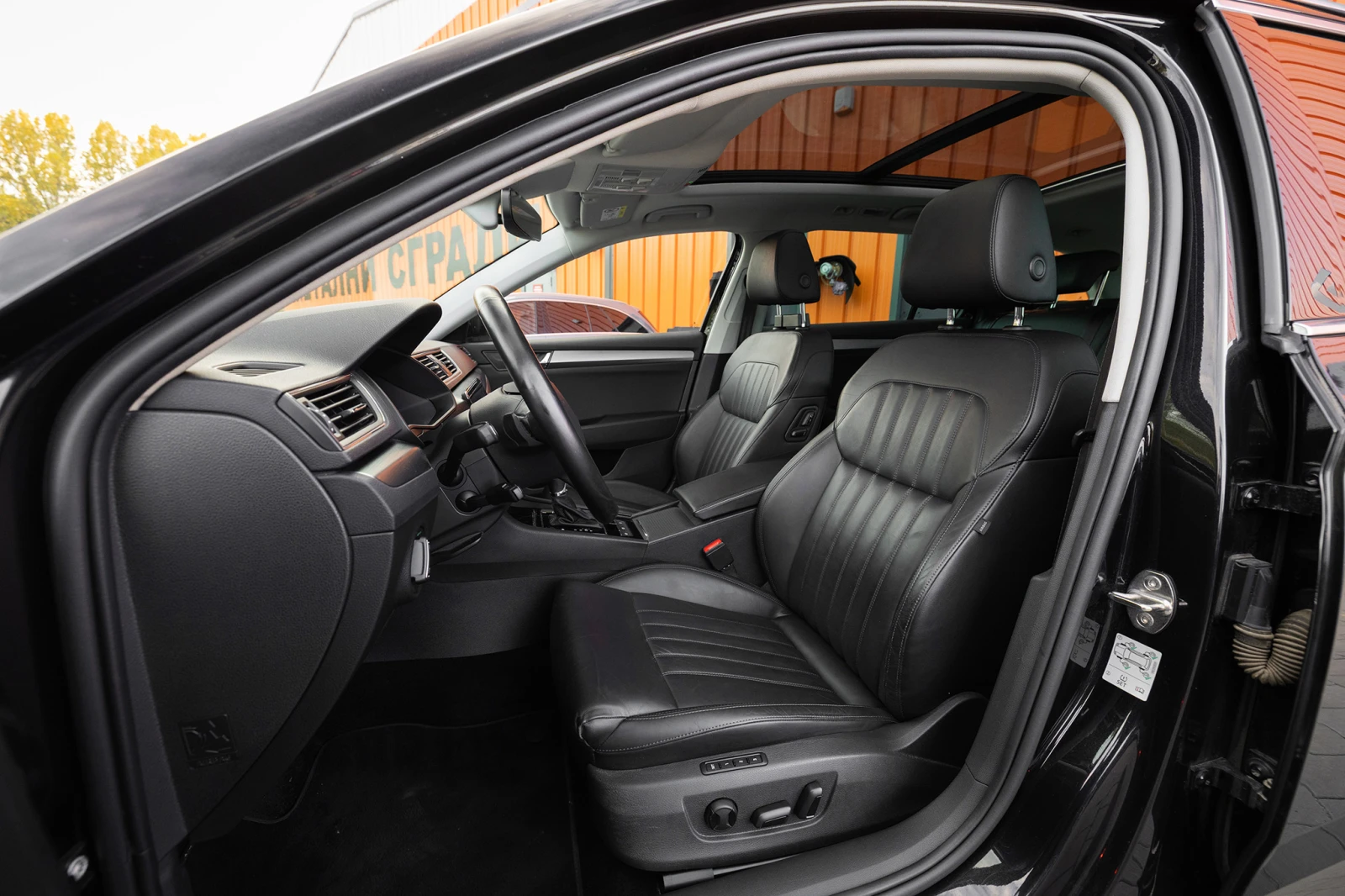 Skoda Superb 2.0 TDI 190hp - изображение 8