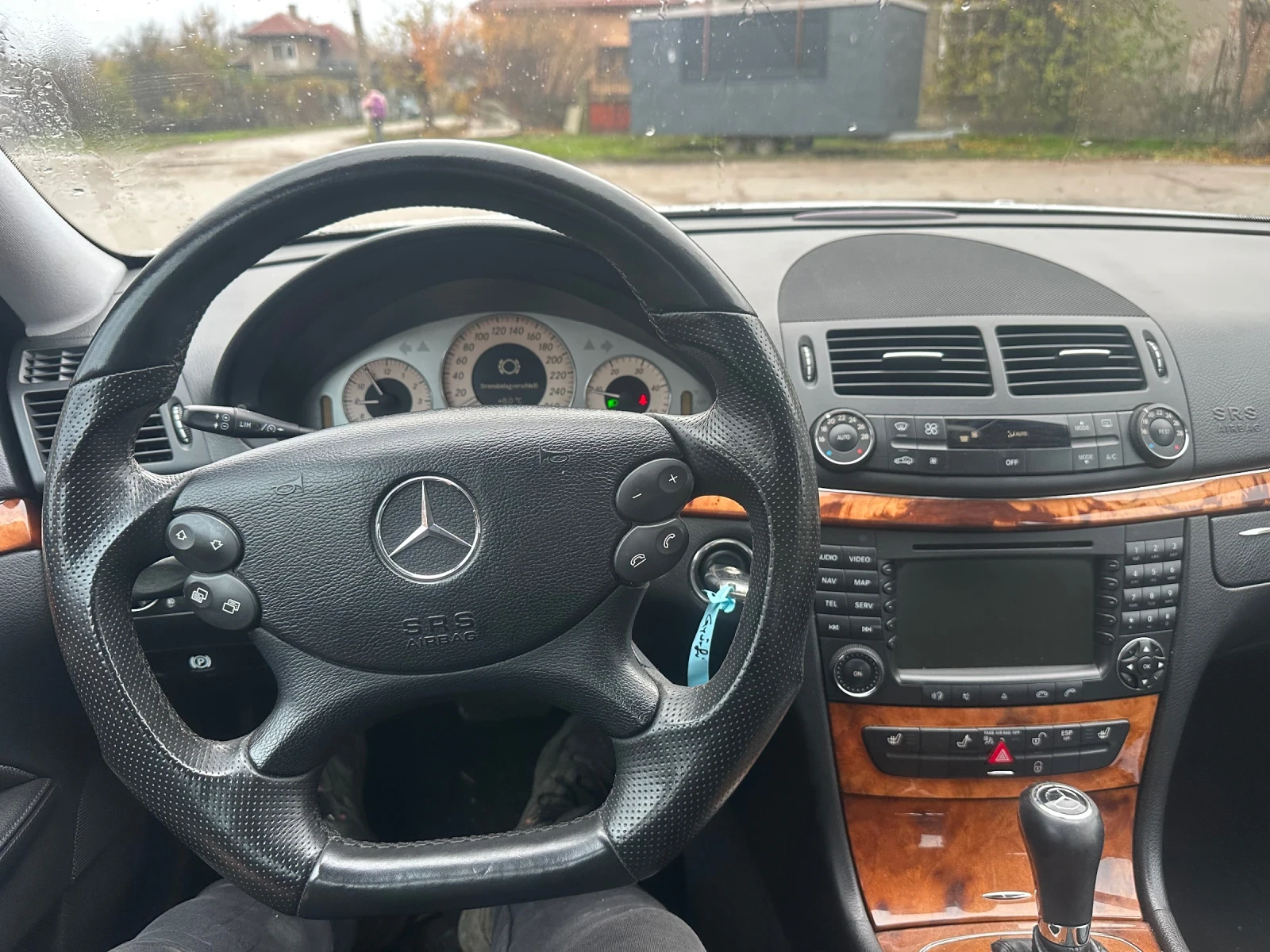 Mercedes-Benz E 320 | Mobile.bg   12