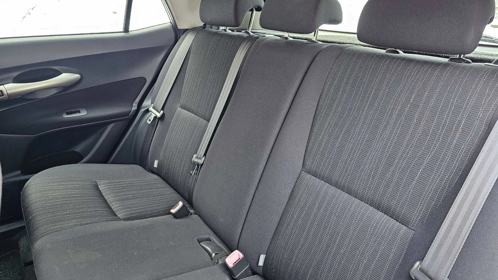 Toyota Auris 1.6 | Mobile.bg � ����������� 12