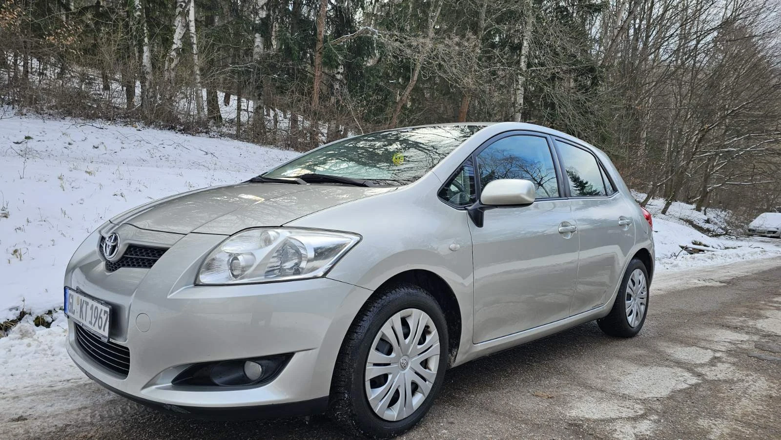 Toyota Auris 1.6 - изображение 3