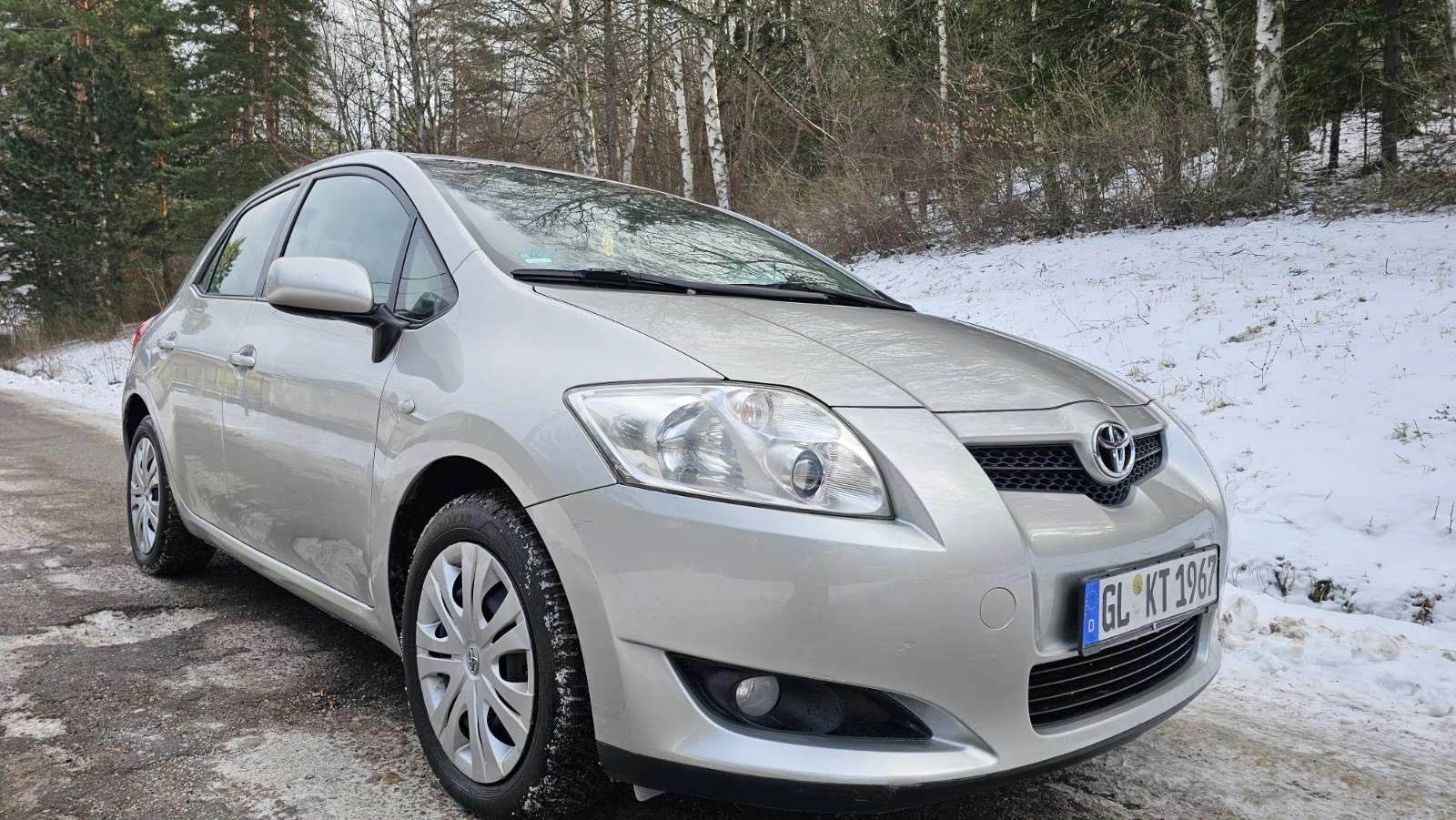 Toyota Auris 1.6 - изображение 8