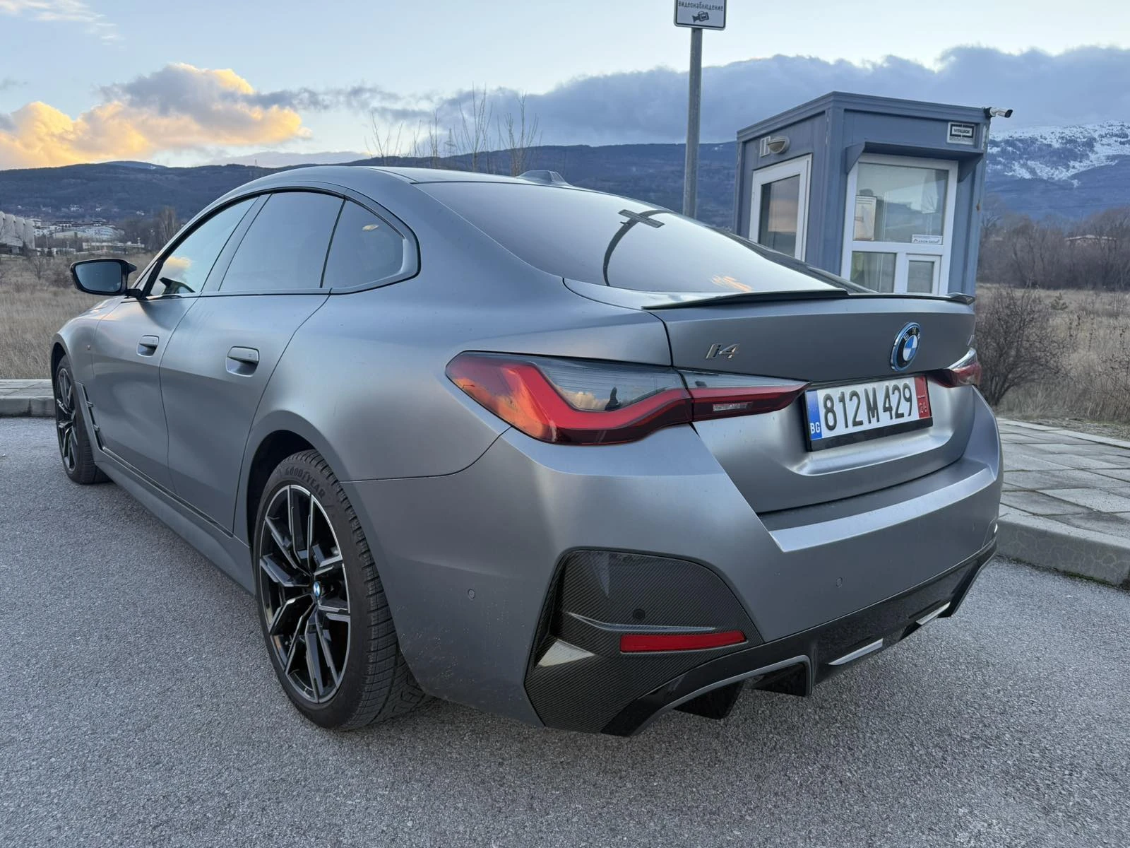 BMW i4 M50 ALL OPTIONS | M Sport PRO | Driving Assistant  - изображение 3