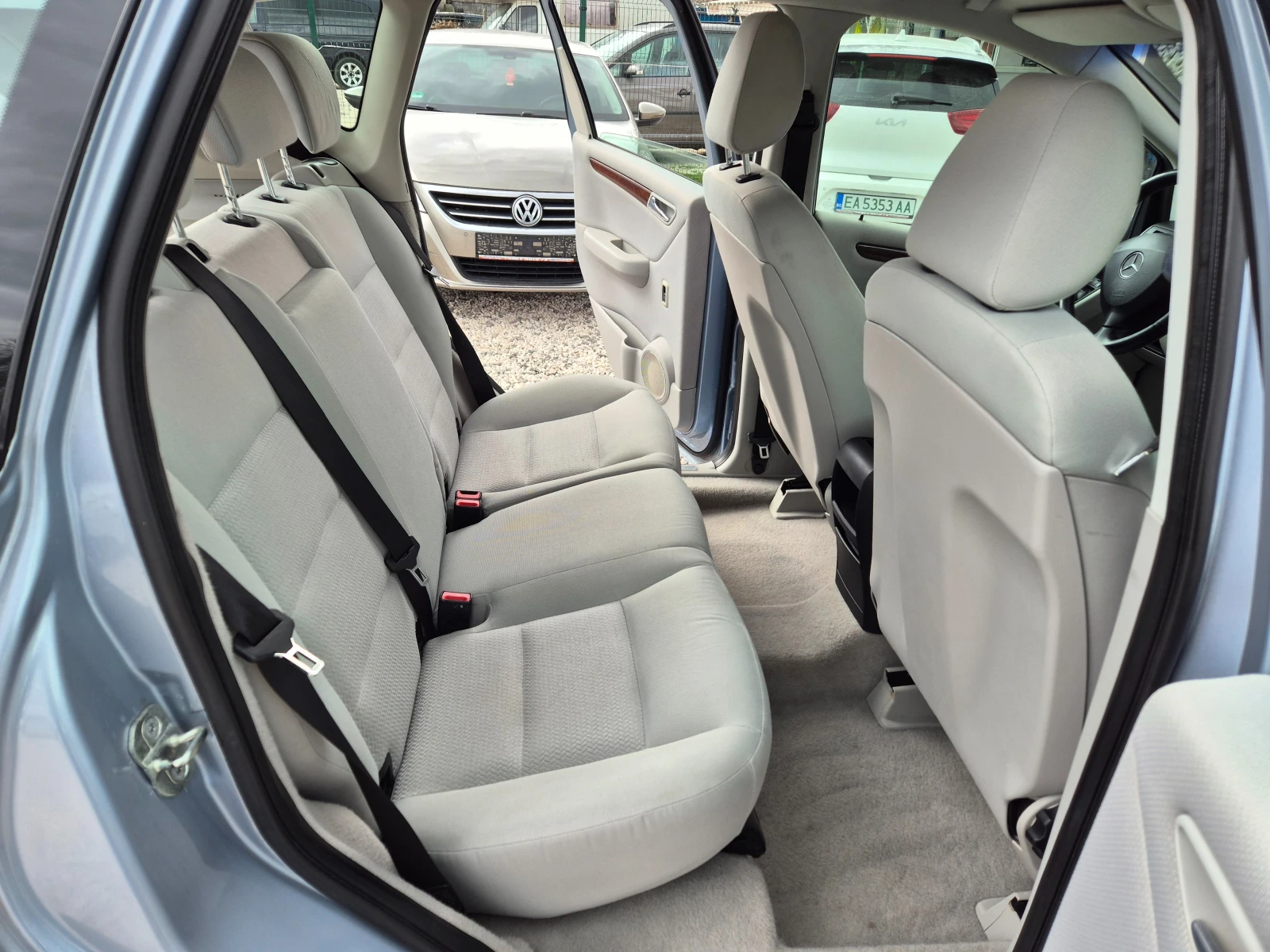 Mercedes-Benz A 180 * FACE* AUTOMAT* ТОП СЪСТОЯНИЕ* , снимка 13 - Автомобили и джипове - 53899832