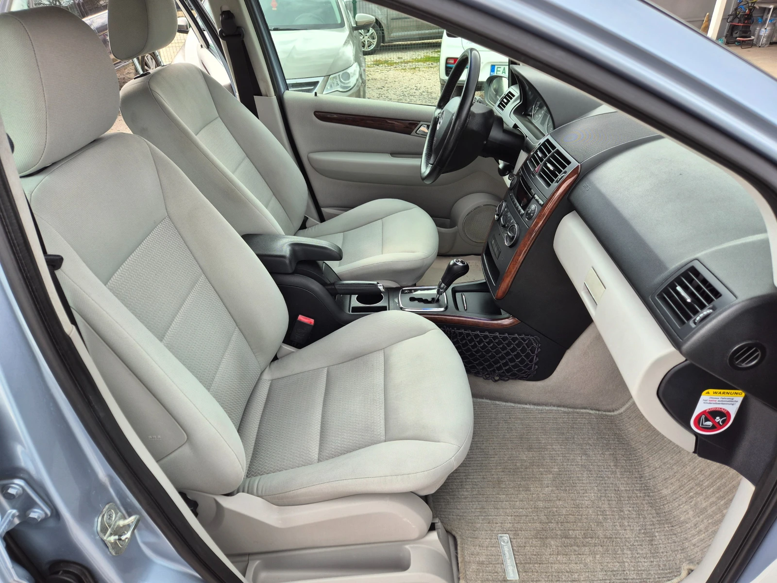 Mercedes-Benz A 180 * FACE* AUTOMAT* ТОП СЪСТОЯНИЕ* , снимка 12 - Автомобили и джипове - 53899832