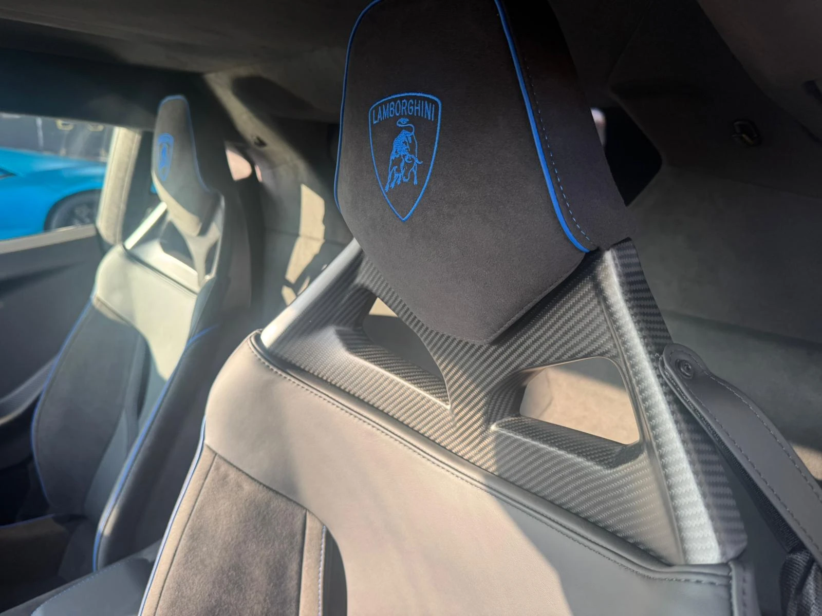 Lamborghini Temerario Leggere Turbo V8 Hybrid, снимка 12 - Автомобили и джипове - 53914330