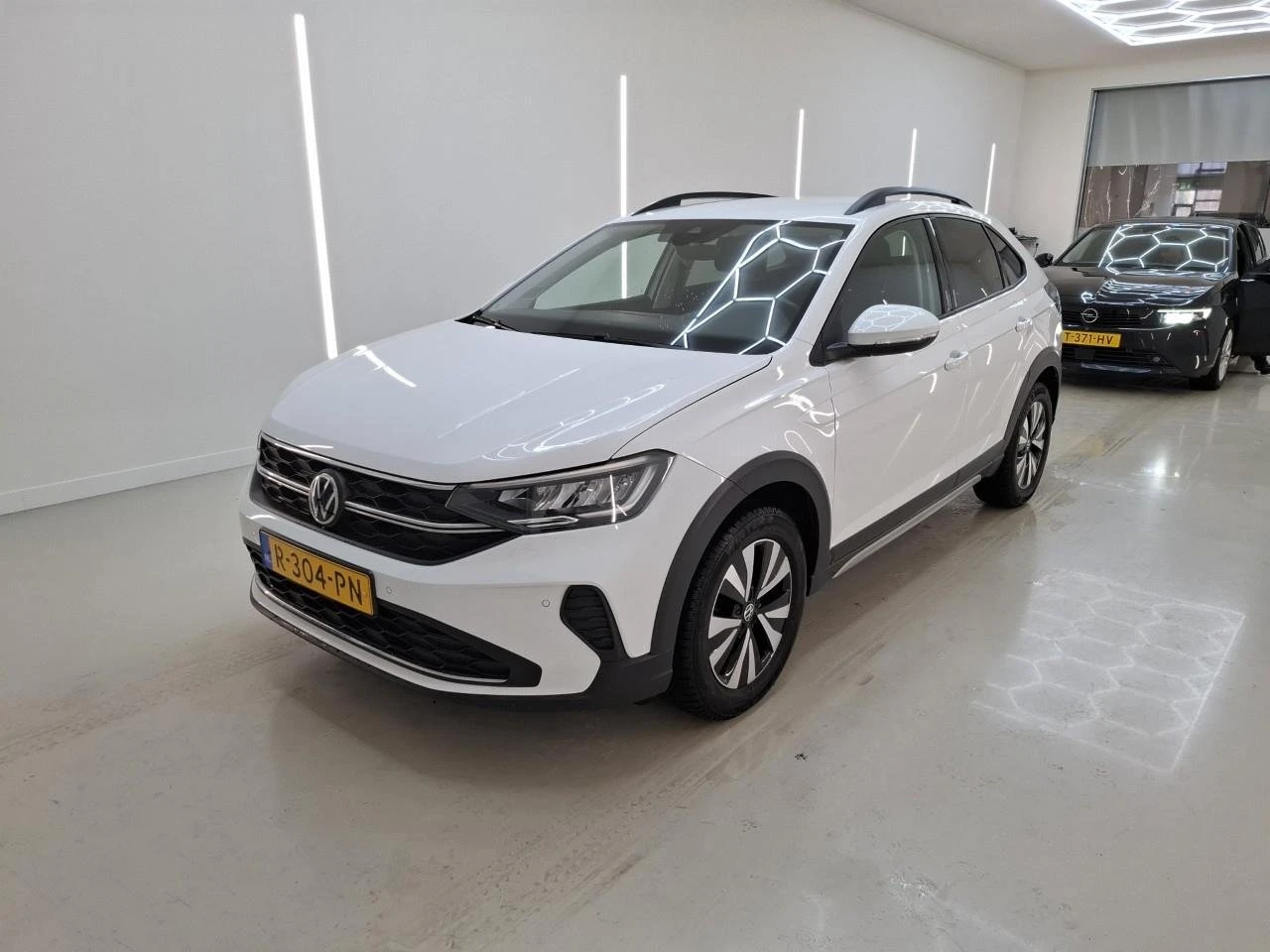 VW Taigo 1.0 TSI Life Business, снимка 2 - Автомобили и джипове - 54055576