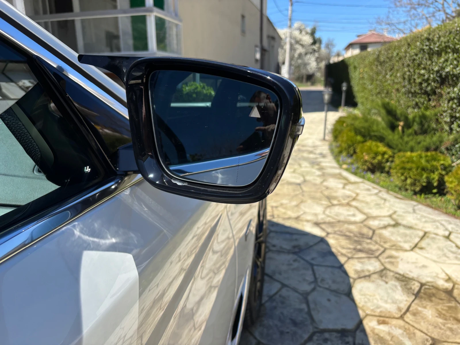 BMW 530E xDrive M Sport H&K Cam Navi, снимка 3 - Автомобили и джипове - 54109509