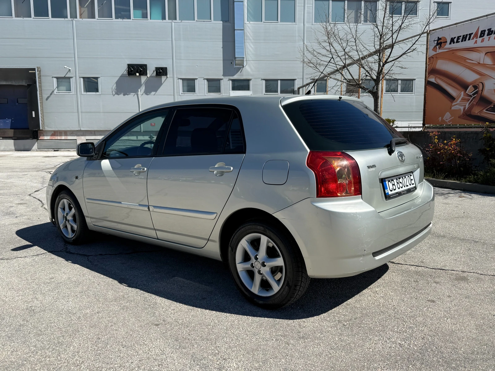 Toyota Corolla 2.0 TD, снимка 3 - Автомобили и джипове - 54131839