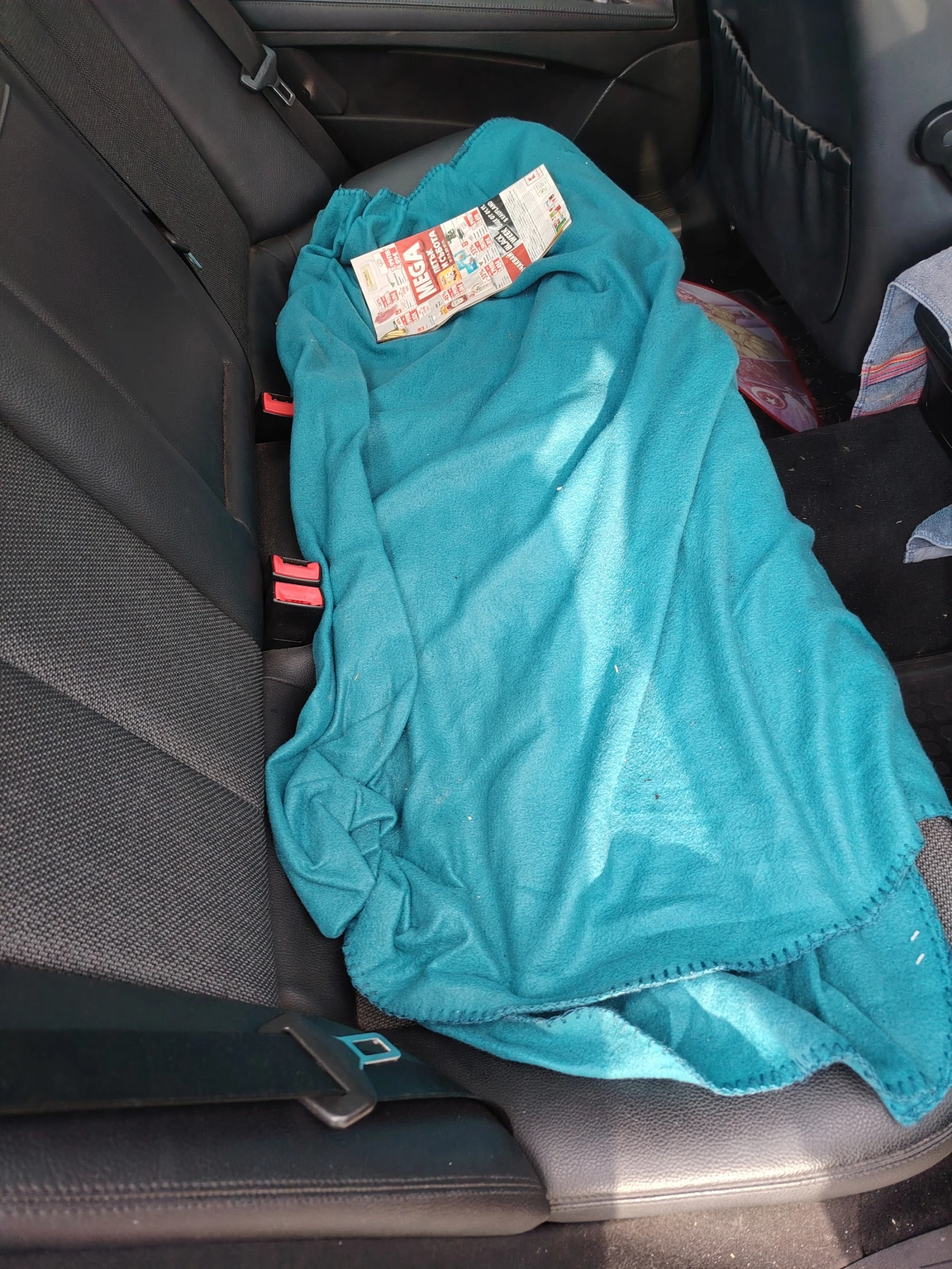 Mercedes-Benz E 200 LPG, снимка 5 - Автомобили и джипове - 54273073