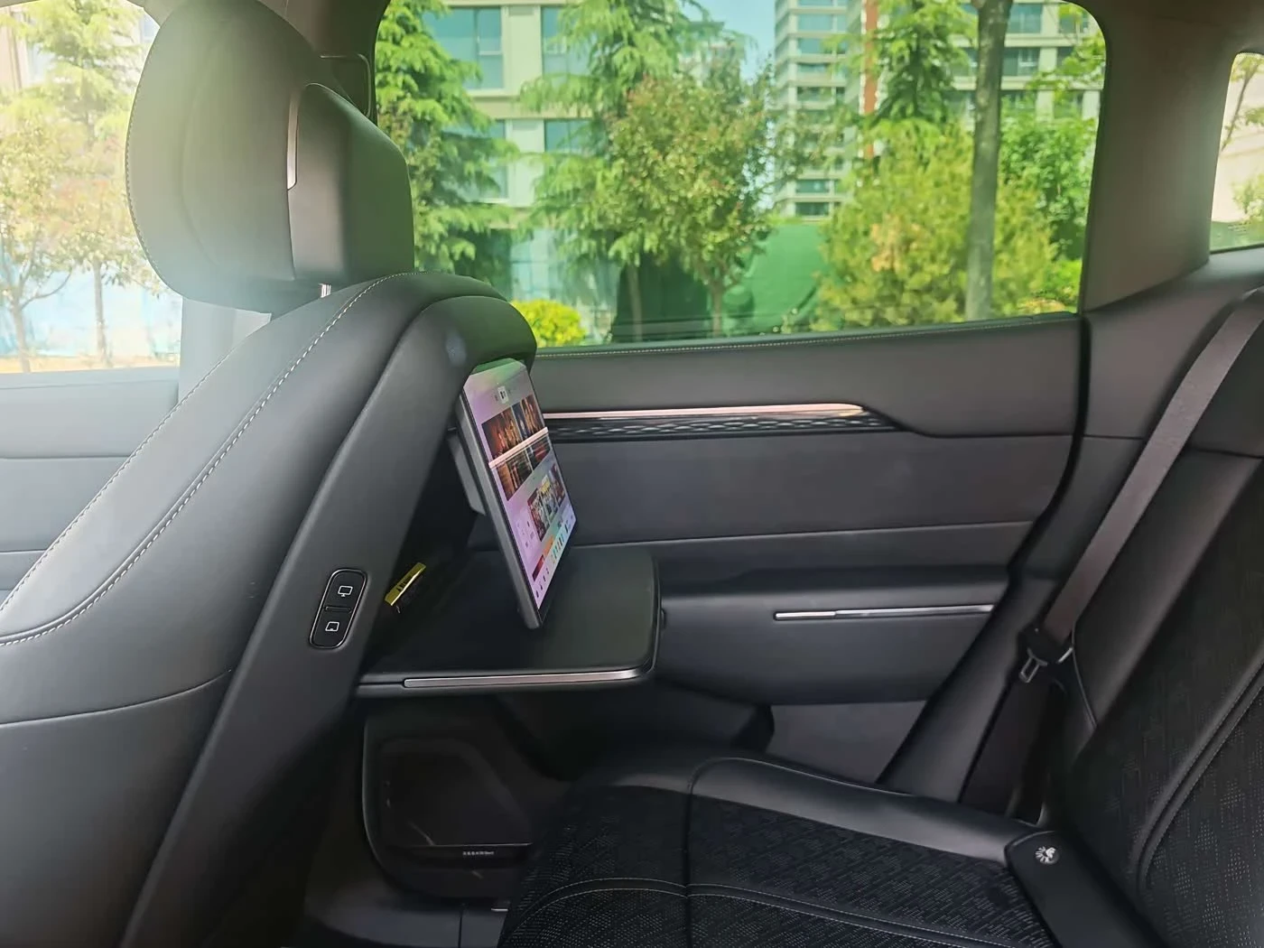 Zeekr 7X AWD Intelligent driving edition autogeorge.com, снимка 11 - Автомобили и джипове - 54566450