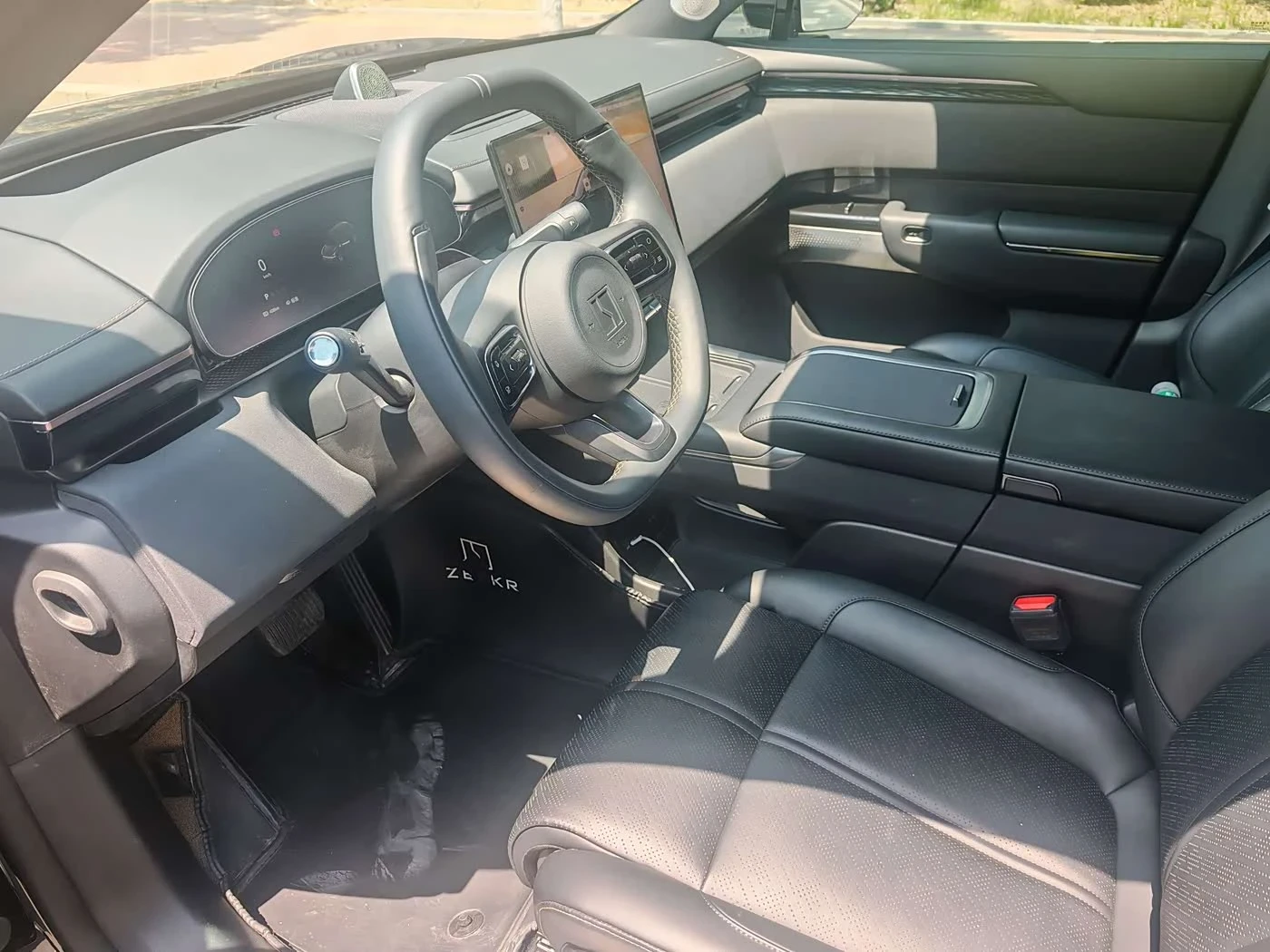 Zeekr 7X AWD Intelligent driving edition autogeorge.com, снимка 10 - Автомобили и джипове - 54566450