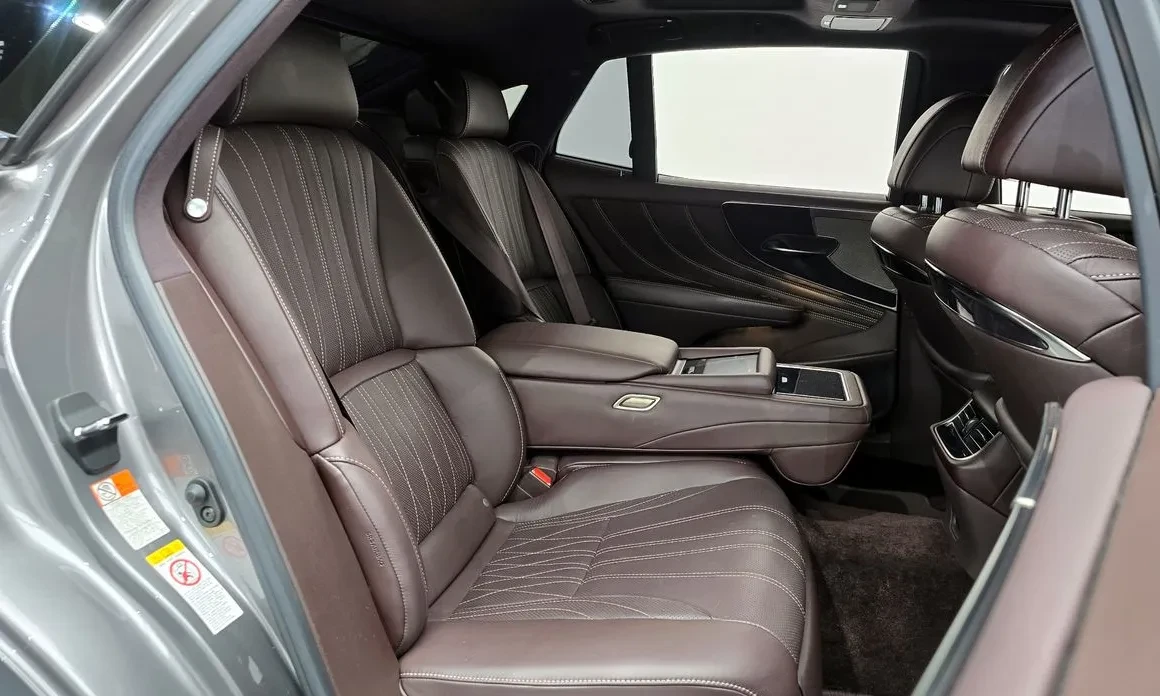 Lexus LS 500 AWD / LUXURY / FULL BROWN INT / ВЪЗДУШНО, снимка 15 - Автомобили и джипове - 54583886