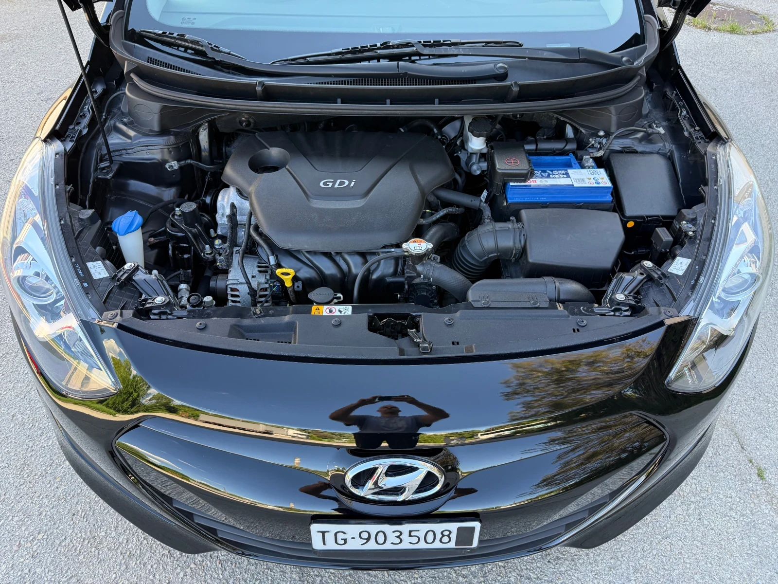 Hyundai I30 1.6i, снимка 15 - Автомобили и джипове - 54597852