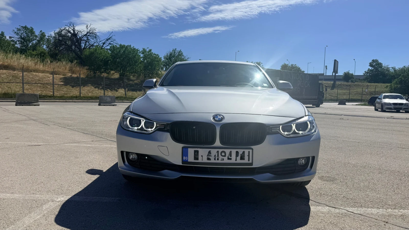 BMW 320 Efficient Dynamics, снимка 6 - Автомобили и джипове - 54923427