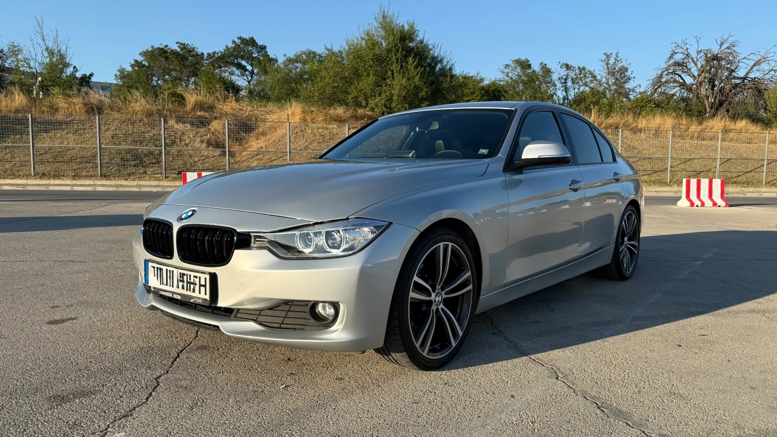 BMW 320 Efficient Dynamics, снимка 5 - Автомобили и джипове - 54923427