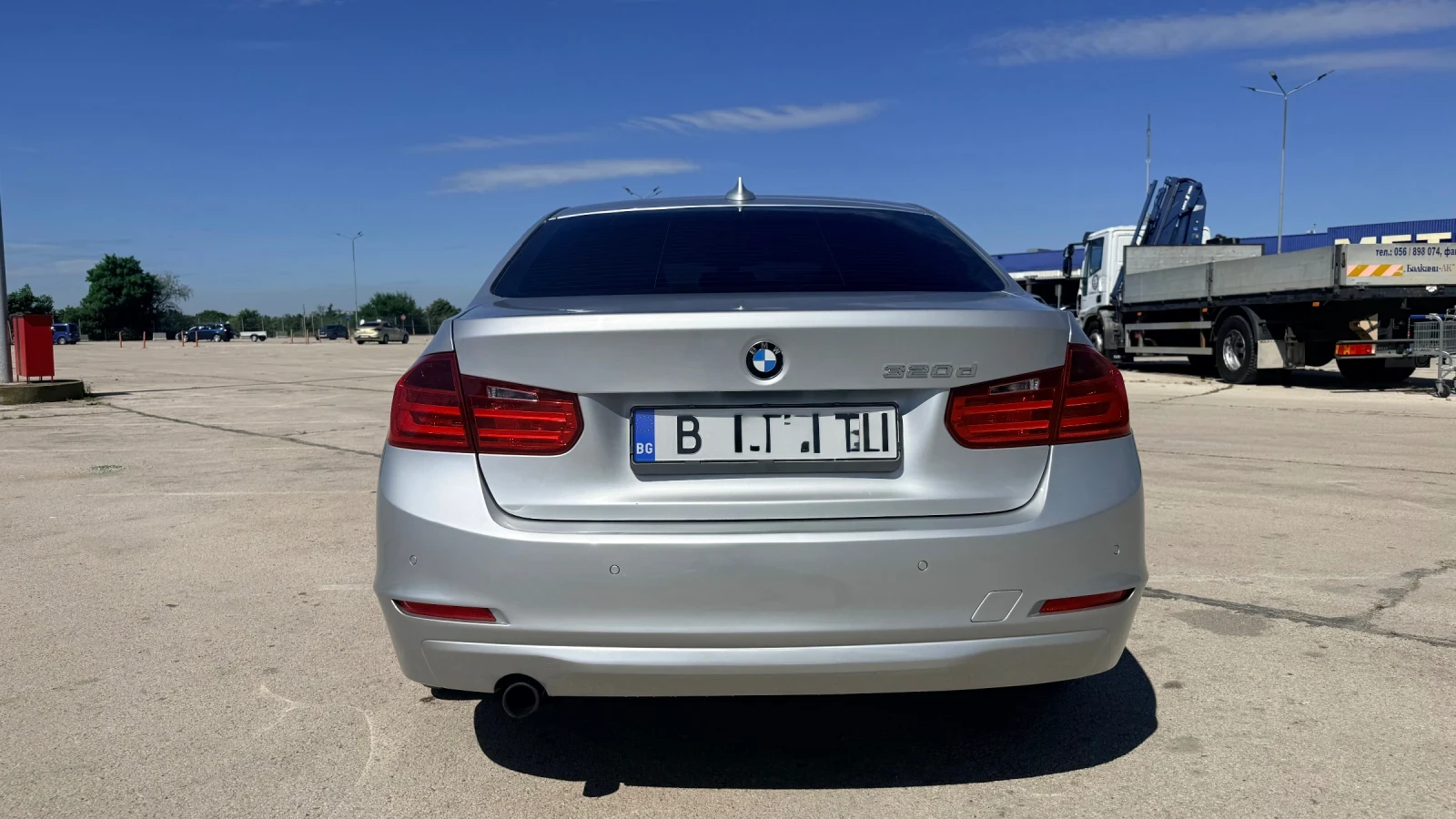 BMW 320 Efficient Dynamics, снимка 3 - Автомобили и джипове - 54923427