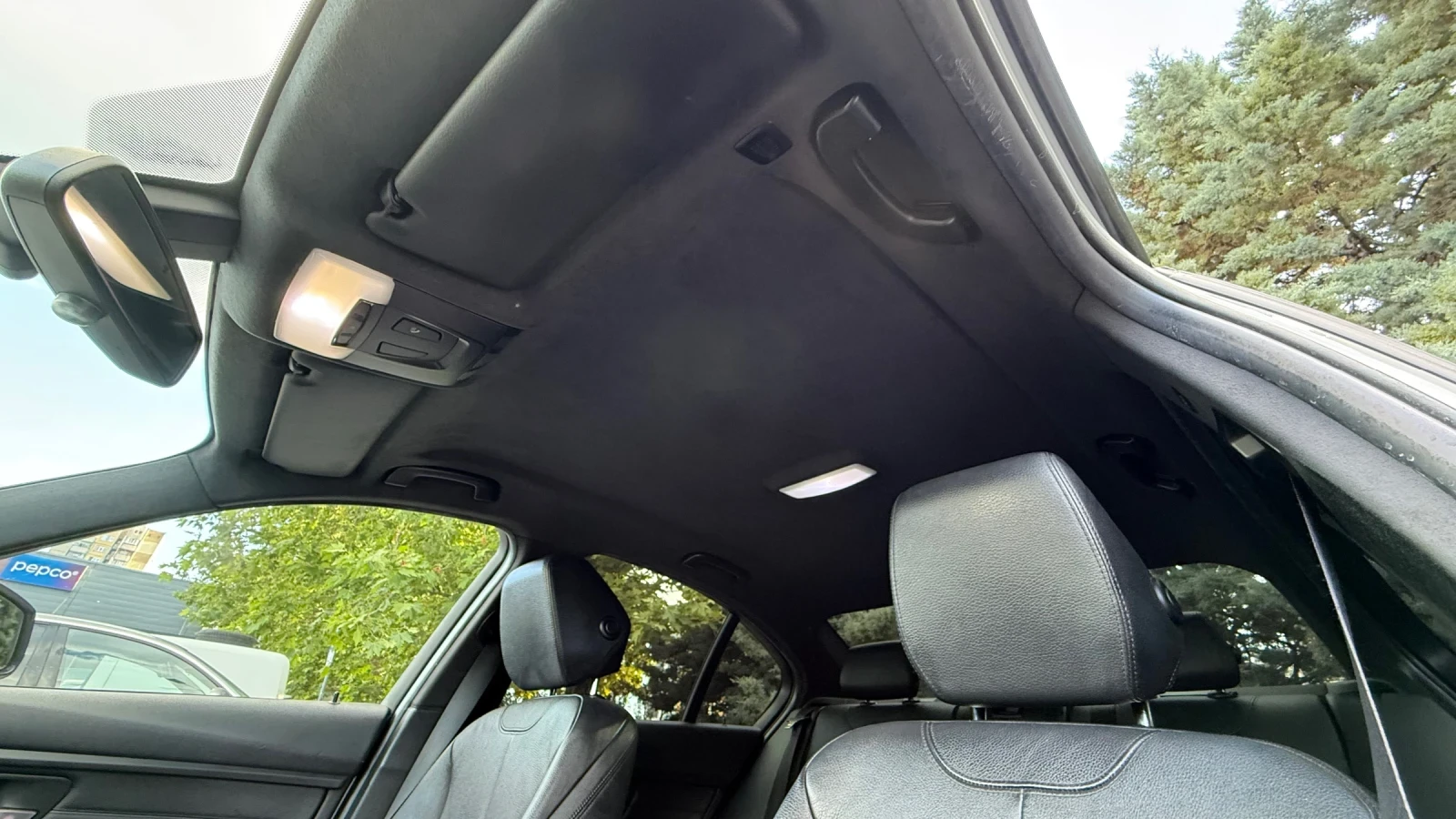 BMW 320 Efficient Dynamics, снимка 13 - Автомобили и джипове - 54923427