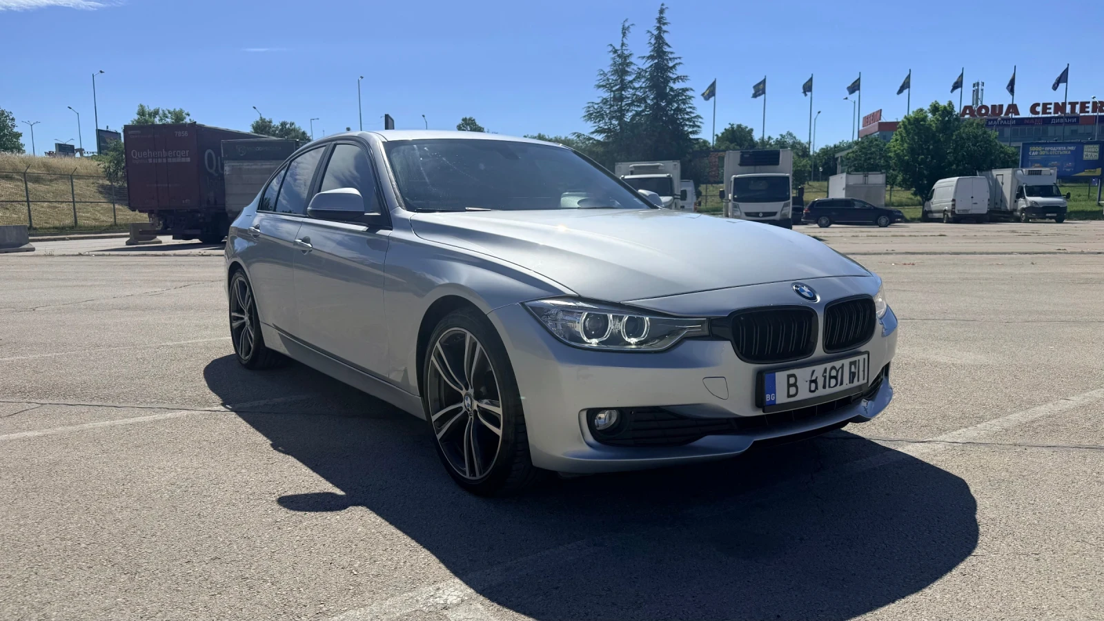 BMW 320 Efficient Dynamics, снимка 5 - Автомобили и джипове - 54923427
