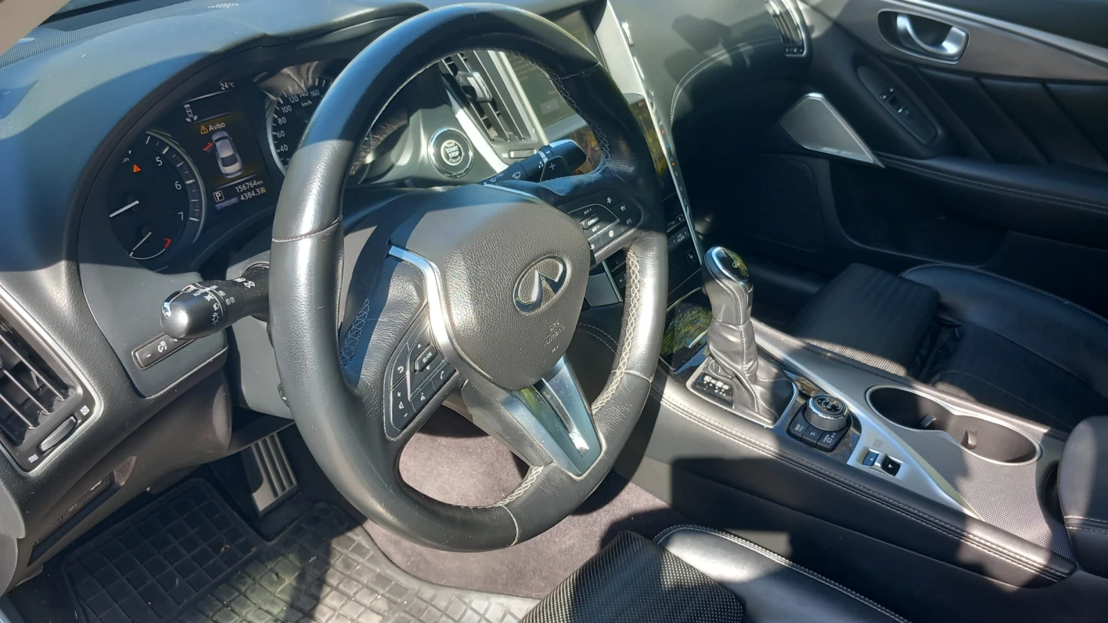 Infiniti Q50 2.0 D , снимка 10 - Автомобили и джипове - 55901325