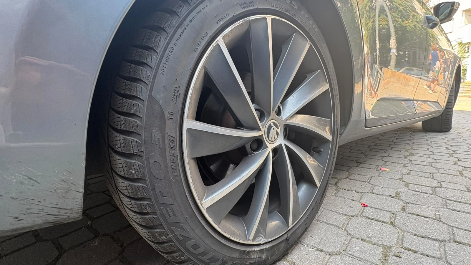 Skoda Superb 4x4 DSG L&K, снимка 12 - Автомобили и джипове - 55943585