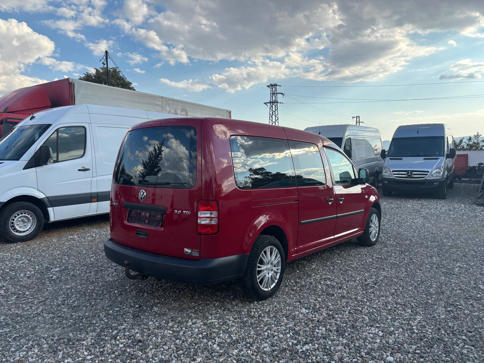 VW Caddy 2.0TDI 6 СКОРОСТИ MAXI КЛИМА 2 СТРАНИЧНИ ВРАТИ, снимка 3 - Автомобили и джипове - 56153512