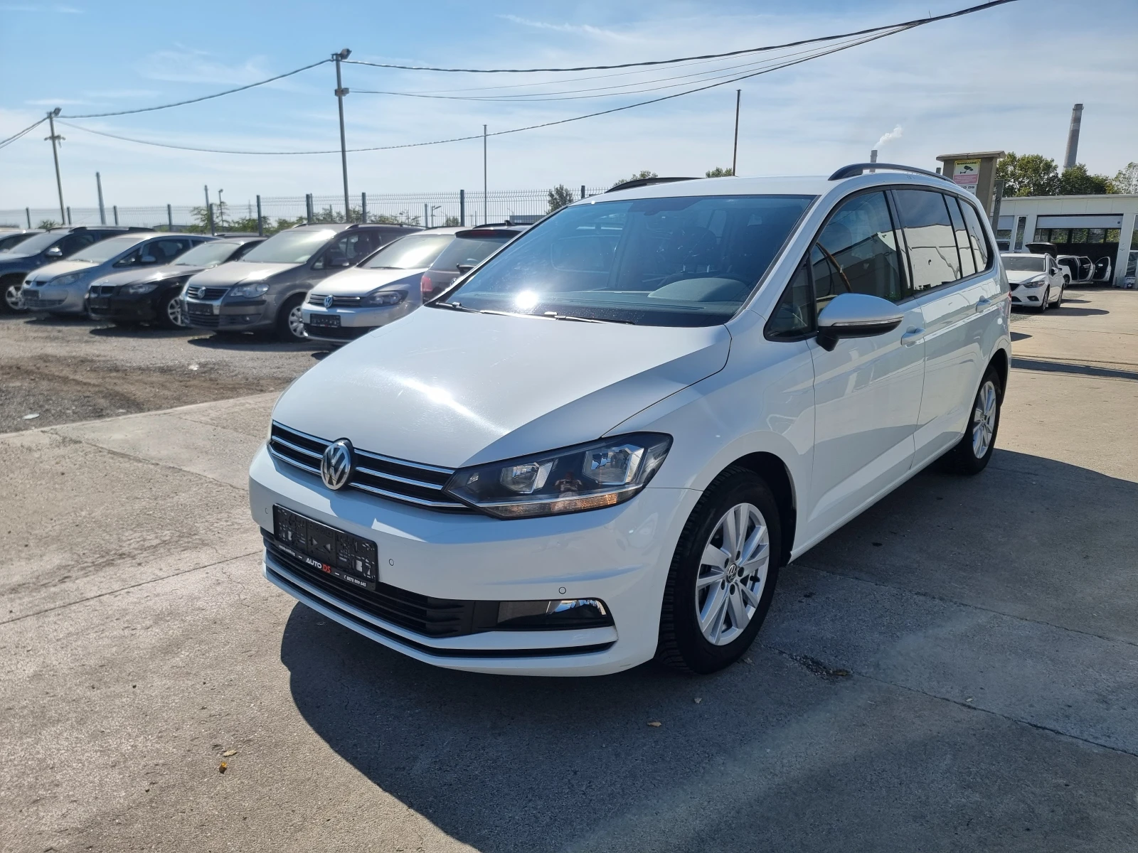 VW Touran 2.0d-Navi-Automat-Keyless-Euro-6D
