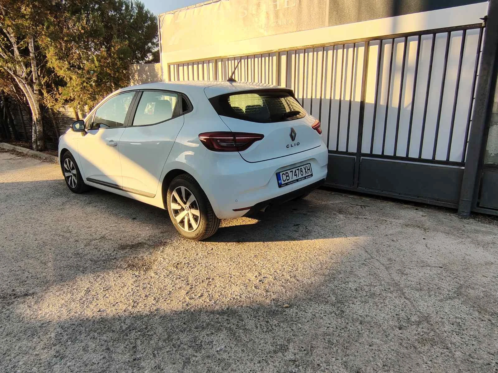 Renault Clio Zen 1.0 TCe / 66 kW / 90 �.�, 6MT | Mobile.bg � ����������� 11