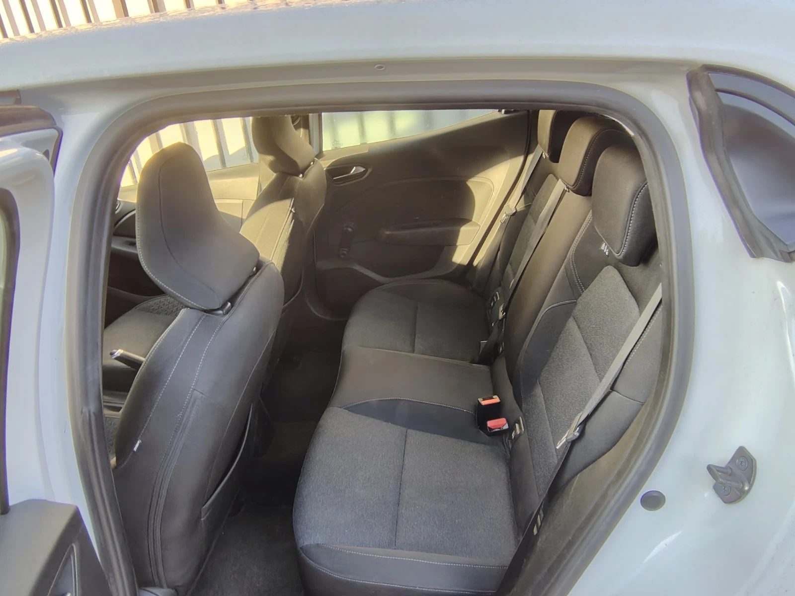 Renault Clio Zen 1.0 TCe / 66 kW / 90 �.�, 6MT | Mobile.bg � ����������� 6