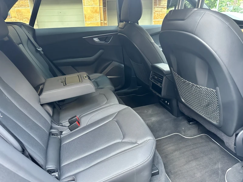 Audi Q8 55 TFSI S-line Black Optic B&O, снимка 12 - Автомобили и джипове - 50833527