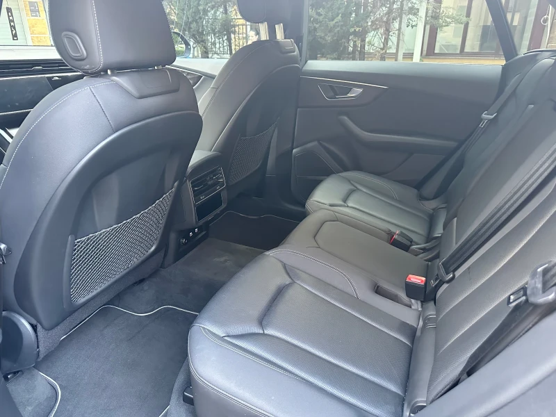 Audi Q8 55 TFSI S-line Black Optic B&O, снимка 11 - Автомобили и джипове - 50833527