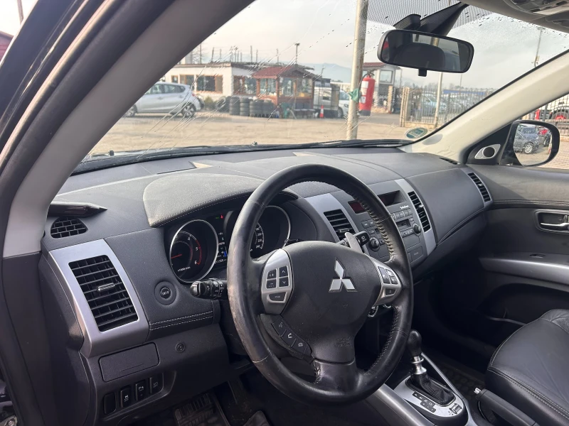 Mitsubishi Outlander 2.2DI-D 4WD AVTOMAT/KOJA EURO 5, снимка 13 - Автомобили и джипове - 52836920
