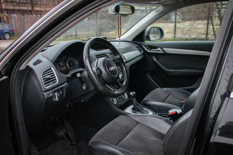 Audi Q3 2.0TFSI quattro, снимка 10 - Автомобили и джипове - 53575154