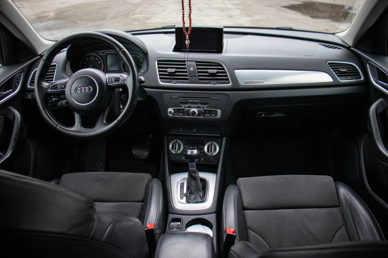 Audi Q3 2.0TFSI quattro, снимка 12 - Автомобили и джипове - 53575154